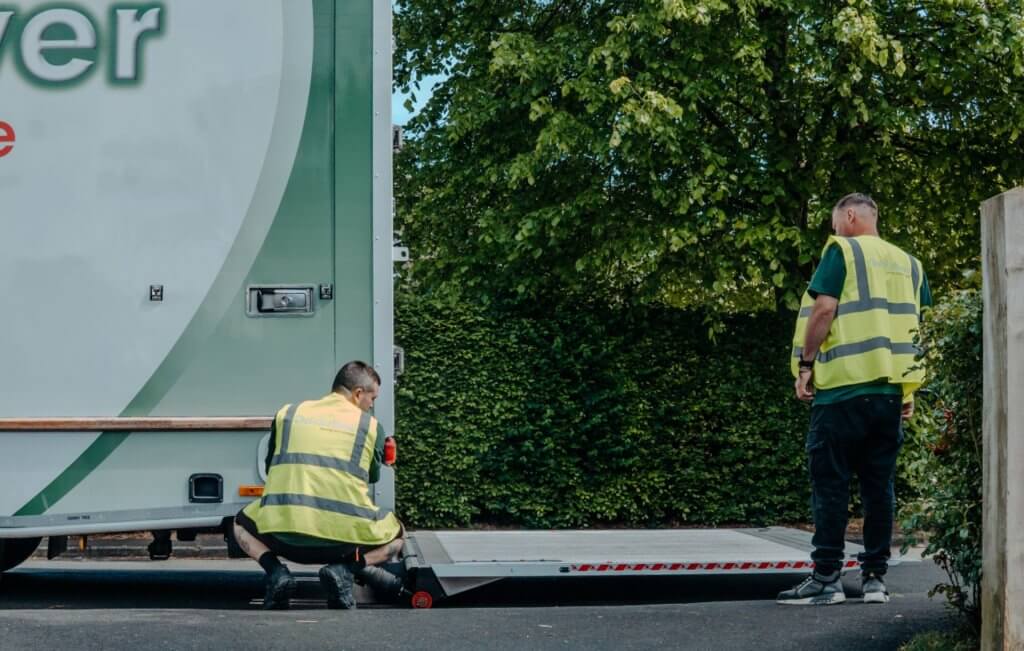 Why Local Removal Companies in Gateshead Are Better Than National Movers