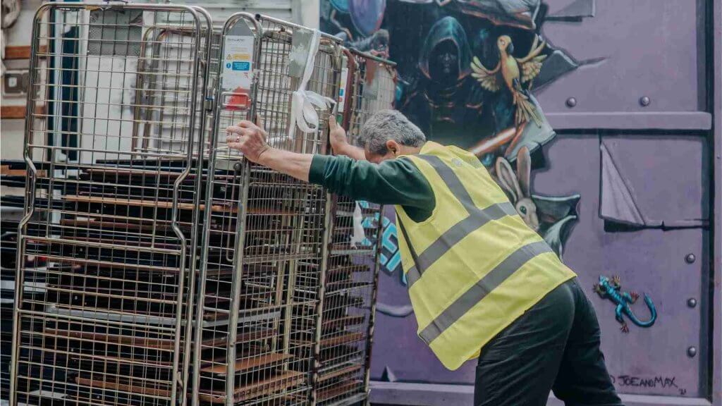 How Storage Facilities And Disposal Services Can Assist Businesses With Efficient Use Of Space